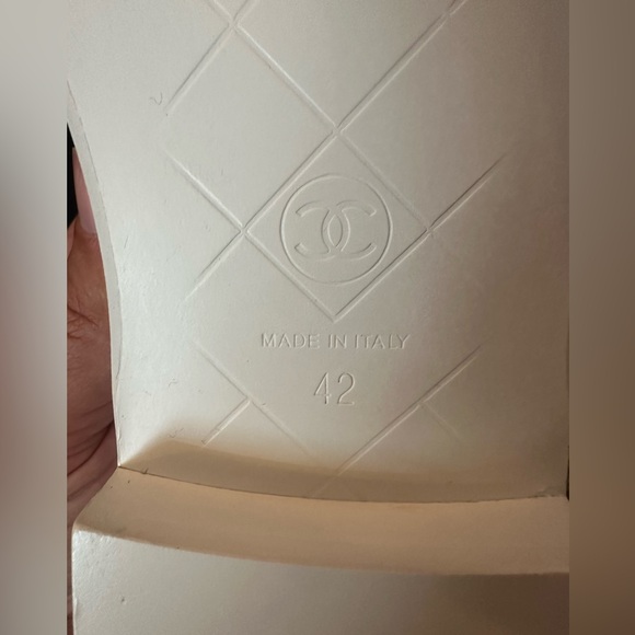 2023 Chanel Loafers eu42 - us10/11 - Picture 7 of 14
